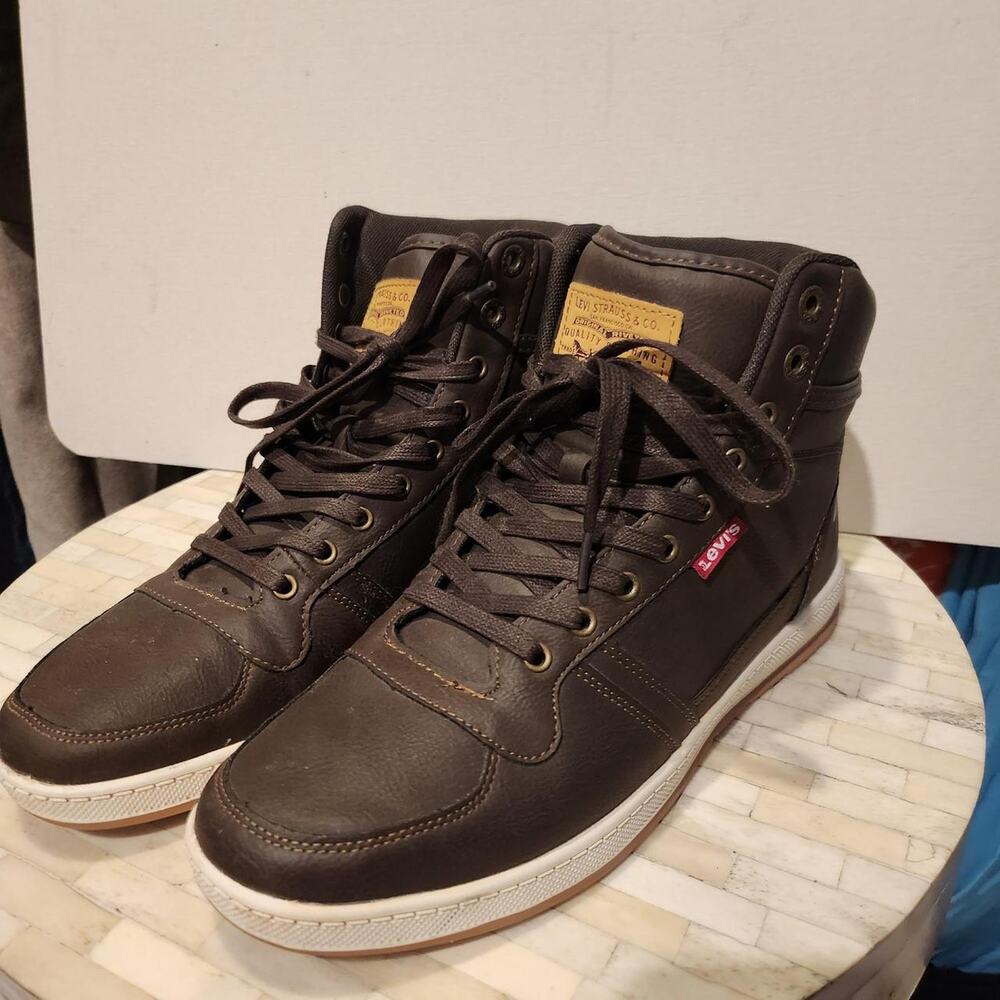 Levi's Men's Stanton Burnish high-top sneaker boots